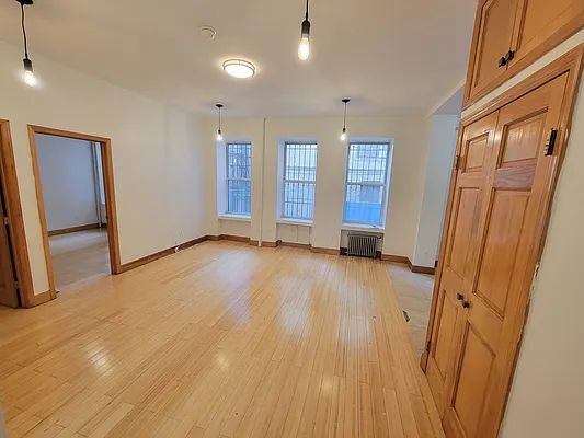 Rented by Bruma Realty LLC | media 4