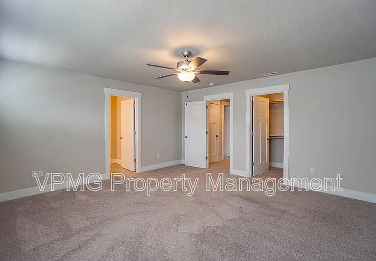 2928 NW 16th St — Photo 31