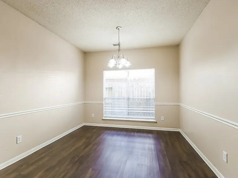 7131 Maple Walk Dr — Photo 6