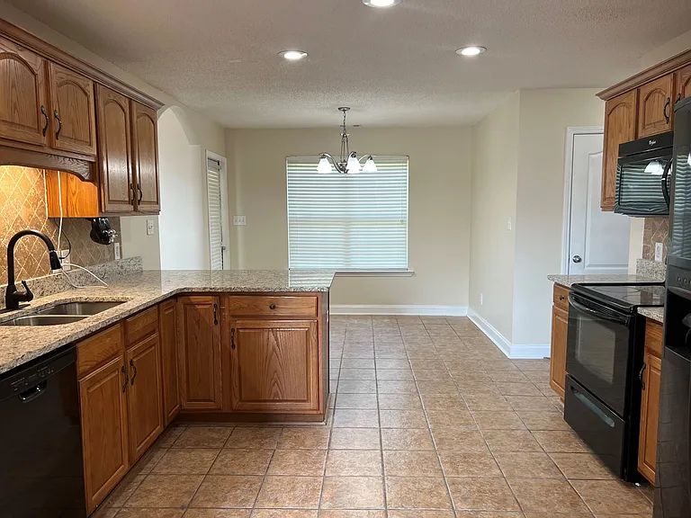 101 Mallards Landing Dr — Photo 7