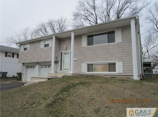 27 Barlow Rd, Edison, NJ 08817