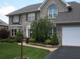 10546 Chestnut Hill Ct, Fishers, IN 46037