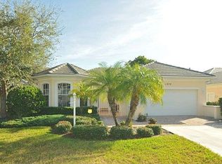 1372 Tearose Pl, Sarasota, FL 34239