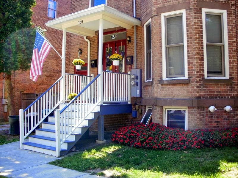 1st image of 165 Johnston St #2