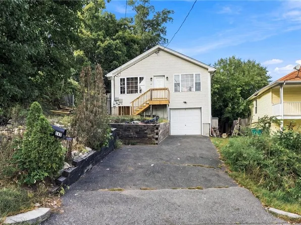 147 Mount Saint Charles Ave, Woonsocket, RI 02895