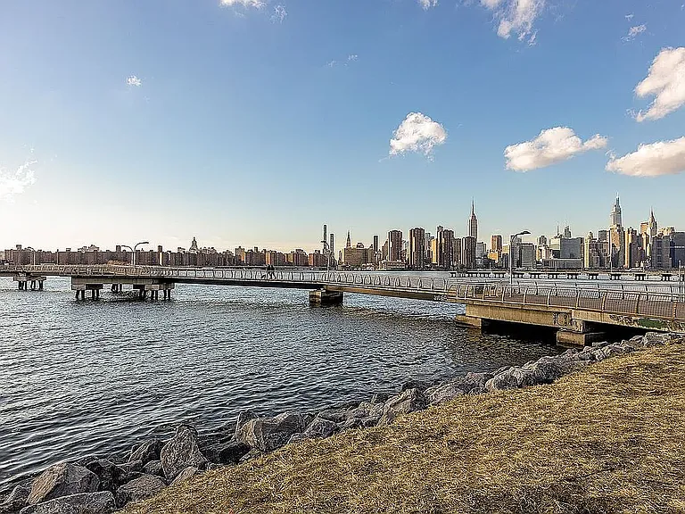 118 Greenpoint Ave #3D — Photo 11