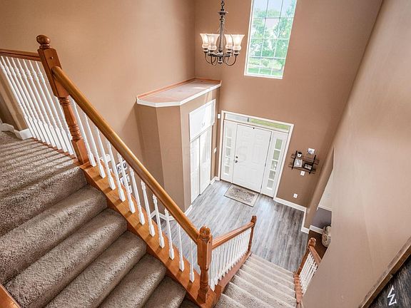 2nd image of 2819 Wynneleaf St