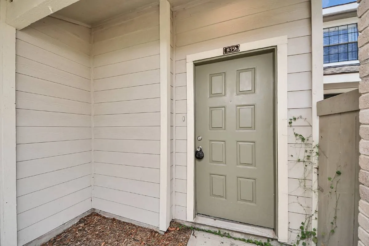 11917 Bob White Dr #879 in Houston, TX 77035 — Photo 2