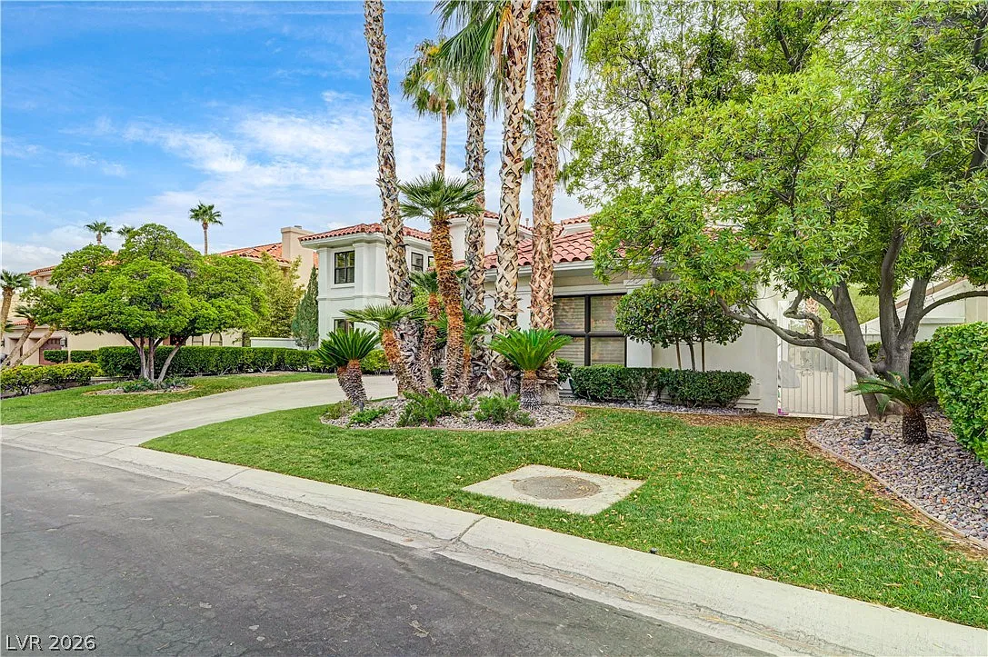 4 bed, 3.5 bath, 3574 sqft, $6,500 — Photo 3