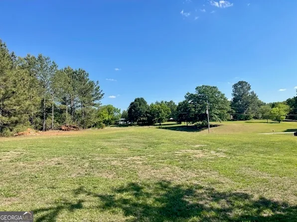 317 Smith St, Royston, GA 30662