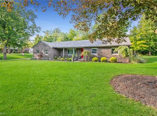 6492 Farmington Cir, Canfield, OH 44406