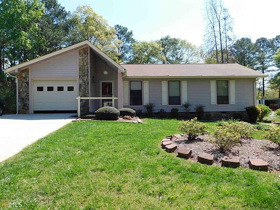 2nd image of 1754 Stag Dr NW