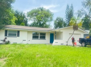 1160 Park View Ln, Largo, FL 33770
