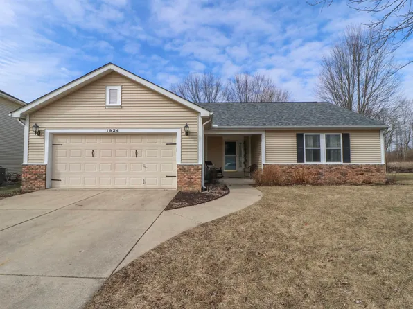 1934 Abnaki Dr, West Lafayette, IN 47906
