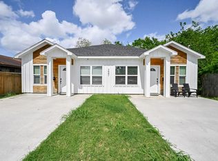 5007 Briscoe St #B, Houston, TX 77033