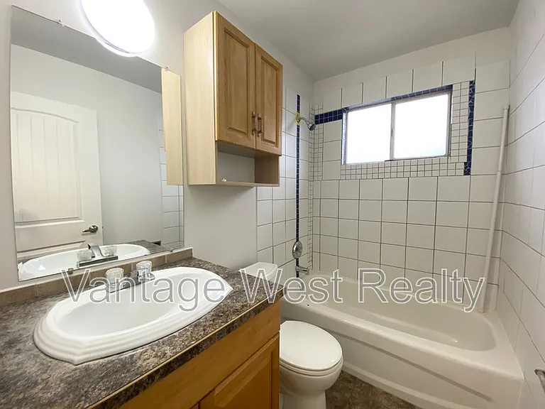 630 Belgo Rd #D — Photo 13
