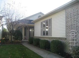 6036 Centennial Rd, Sylvania, OH 43560