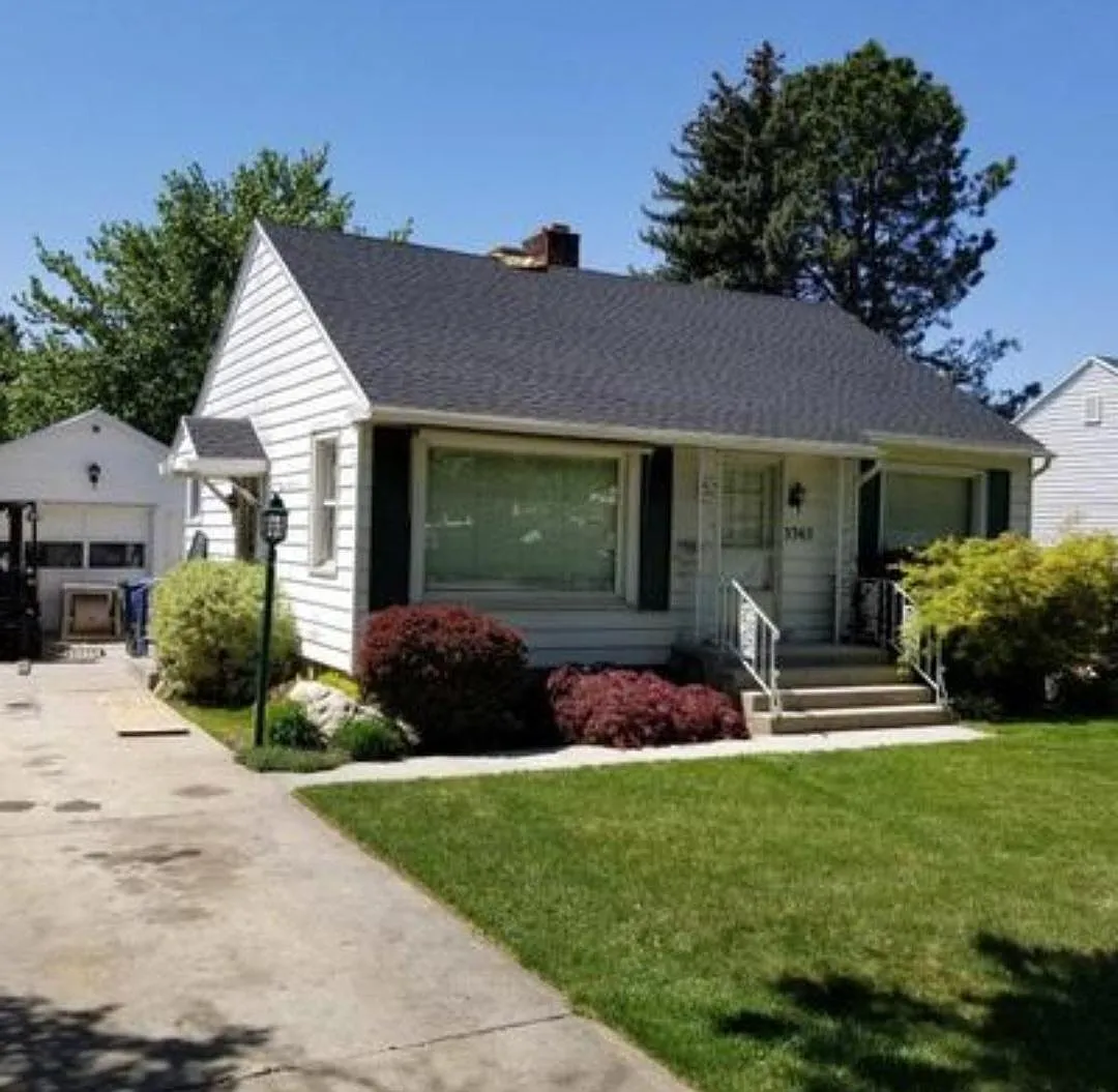 3363 Quincy Ave — Photo 2