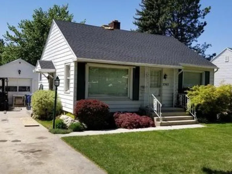 3363 Quincy Ave — Photo 2