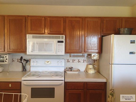 5th image of 121 E Retama St #301