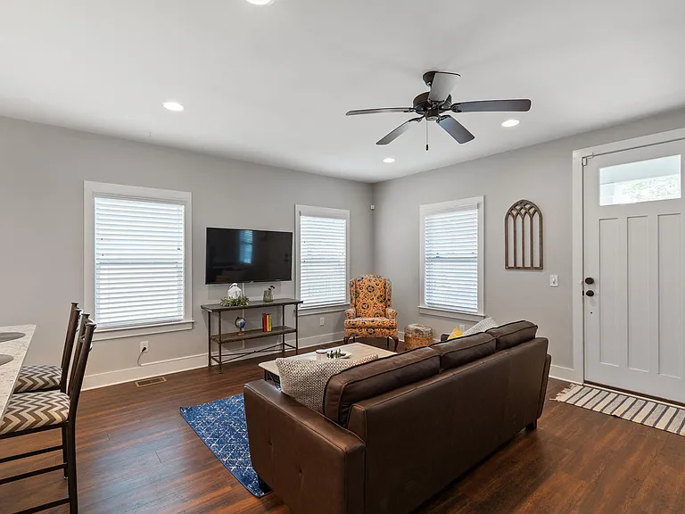3417 Old Anderson Rd — Photo 3