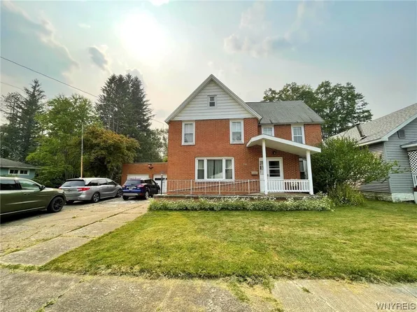 236 State Park Ave, Salamanca, NY 14779