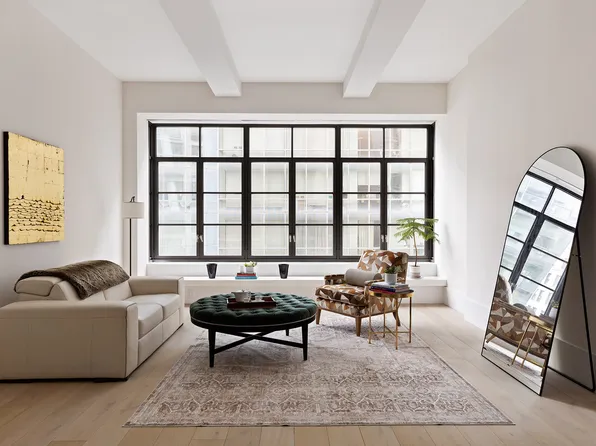 404 Park Avenue South image 2 of 18