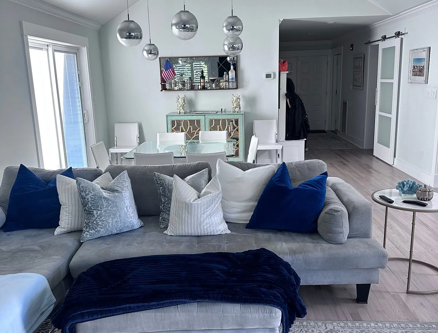 Exquisite Luxury Living — Photo 3