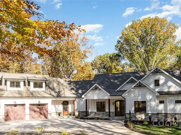 6632 Silver Fox Rd, Charlotte, NC 28270