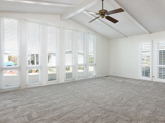 5th image of 91 Poinsettia Gardens Dr