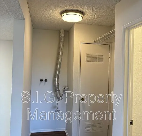 627 Orange Grove Ave #1 — Photo 11