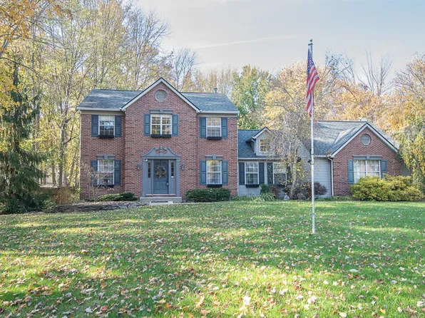 3721 Chestnut Way, Amelia, OH 45102