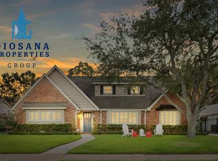 7703 Pagewood Ln, Houston, TX 77063