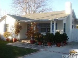 22723 Oxnard St, Woodland Hills, CA 91367