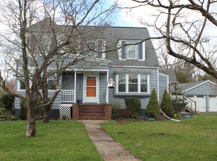 19 Ridge Rd, Whitehouse Station, NJ 08889