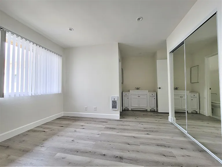 1436 S Centinela Ave — Photo 12