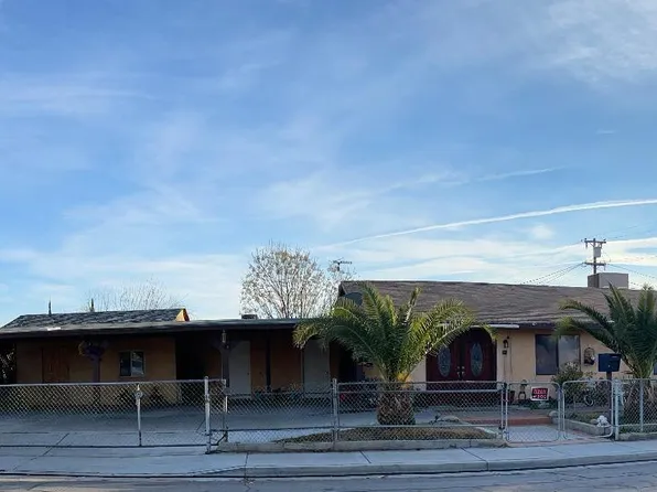8309 Paradise Rd, Lamont, CA 93241