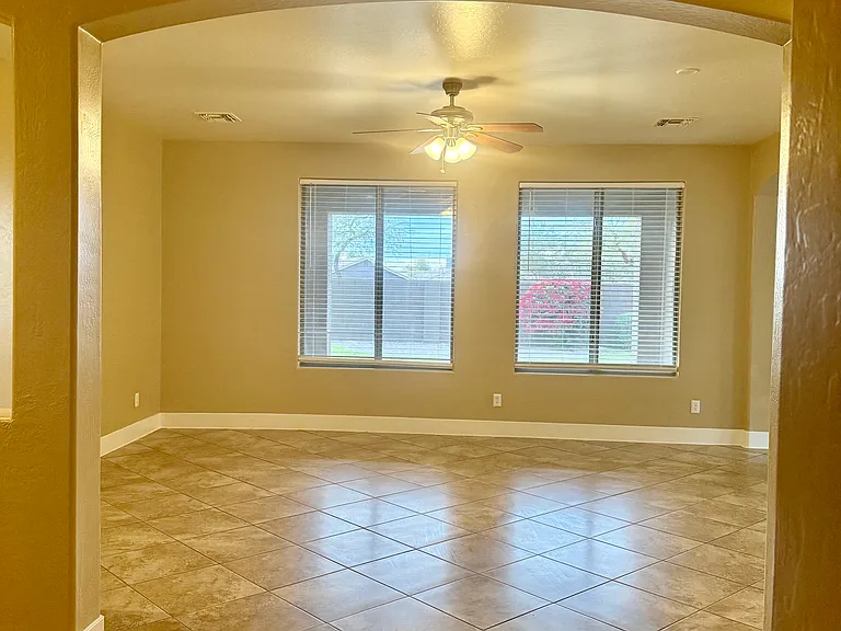 40148 N Perrone St — Photo 9