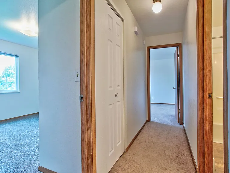 1019 Abbey Ct #8 — Photo 1