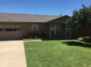 1608 Holly Ln, Pampa, TX 79065