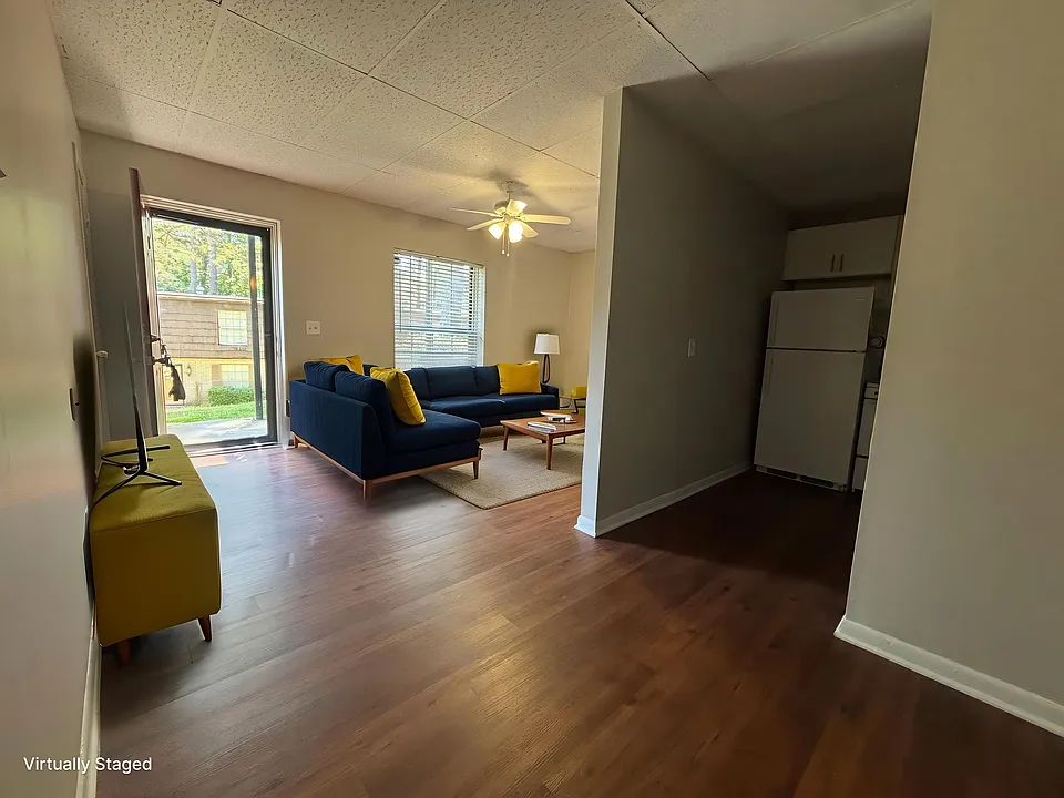 Transform your living space at Arbor Terrace. This inviting apartment features spacious interiors, modern finishes, and ample natural light. Enjoy your own private patio and convenient amenities. Schedule your tour today and envision your new lifestyle!