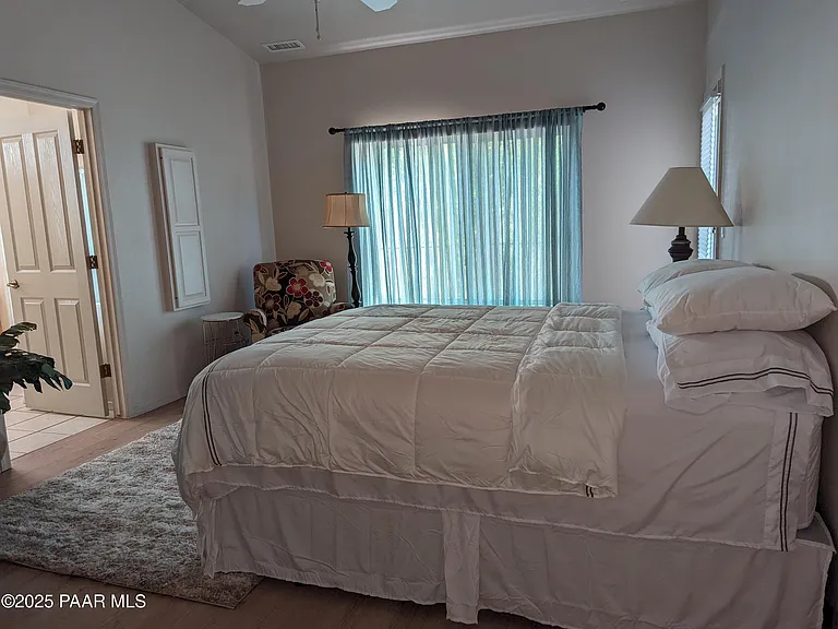 2365 Sequoia Dr — Photo 3