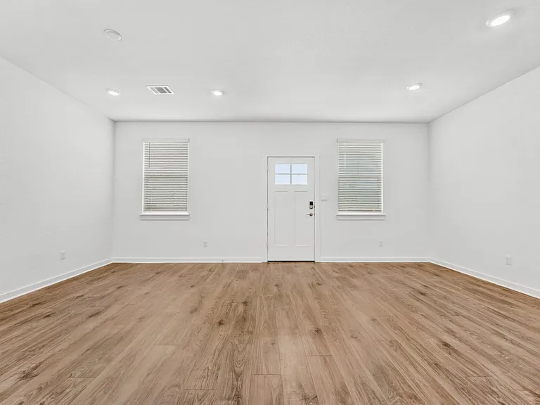 2505 Liam Aurora Ln — Photo 2