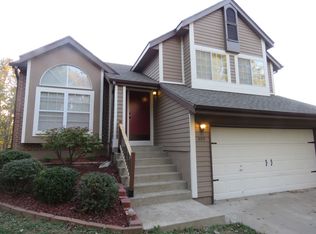 405 NW 41st Street Terrace Ct, Blue Springs, MO 64015