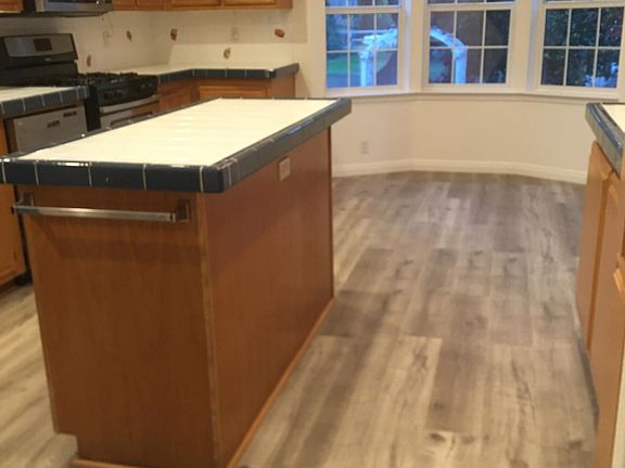 2nd image of 9654 Noble Ave