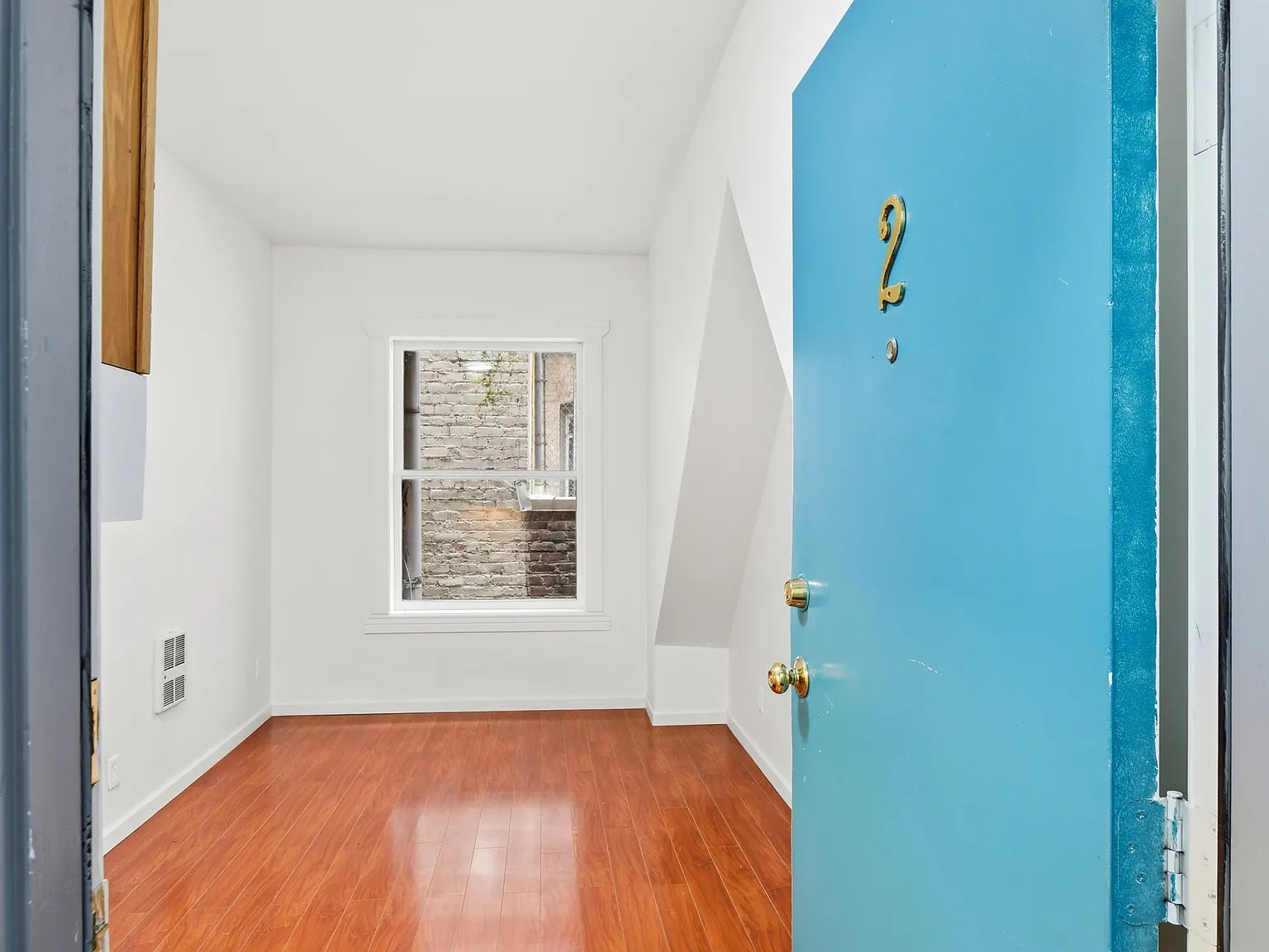 1 bed, 300 sqft, $1,850 — Photo 4