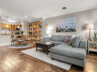 5000 Fauntleroy Way SW APT 102, Seattle, WA 98136