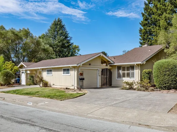 6585 Stone Bridge Road, Santa Rosa, CA 95409