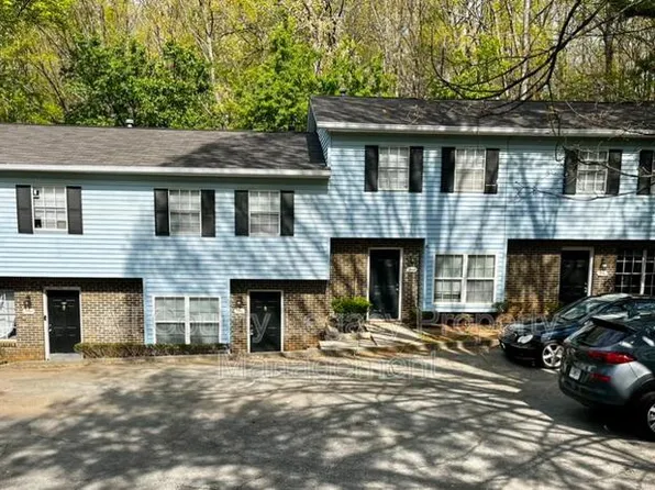 2942 Spruce Cir, Snellville, GA 30078