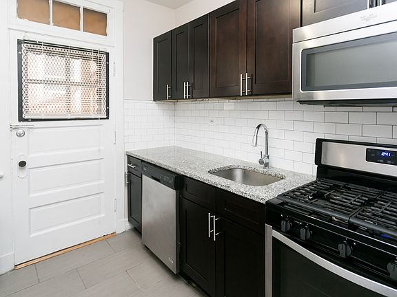 2nd image of 1435 W Lunt Ave APT 2N